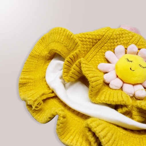 StarAndDaisy Kids Woolen Cap (Upto 4 years kids – Yellow with Pink) - Image 4
