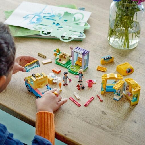 Lego Friends 41741 - Image 4