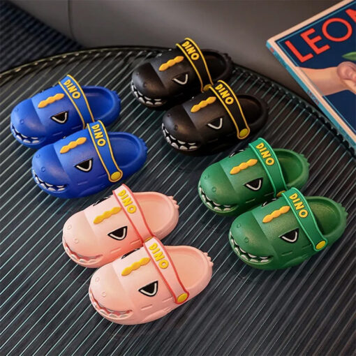 StarAndDaisy Dinosaur Clogs for Kids with Comfortable Back Straps Strips, Lightweight & Non-Slip 3-9 years - JH-990-GREEN - Image 3