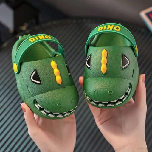 StarAndDaisy Dinosaur Clogs for Kids with Comfortable Back Straps Strips, Lightweight & Non-Slip 3-9 years - JH-990-GREEN - Image 5